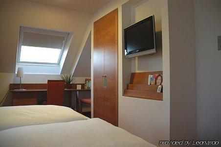 Hotel Klughardt Нюрнберг Екстериор снимка